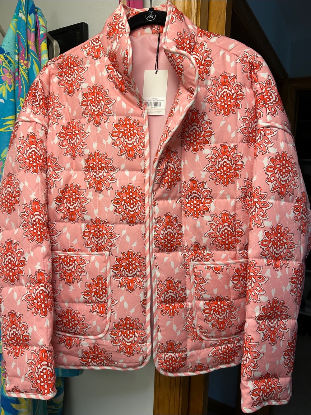 NWT Size L. Quilted Pink Floral Puff Jacket.